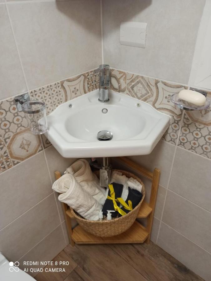 Appartamento Con Cortile A 30 Mt. Dal Mare Bari Dış mekan fotoğraf