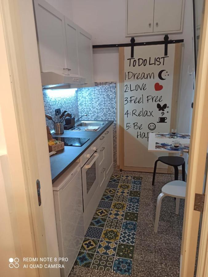 Appartamento Con Cortile A 30 Mt. Dal Mare Bari Dış mekan fotoğraf