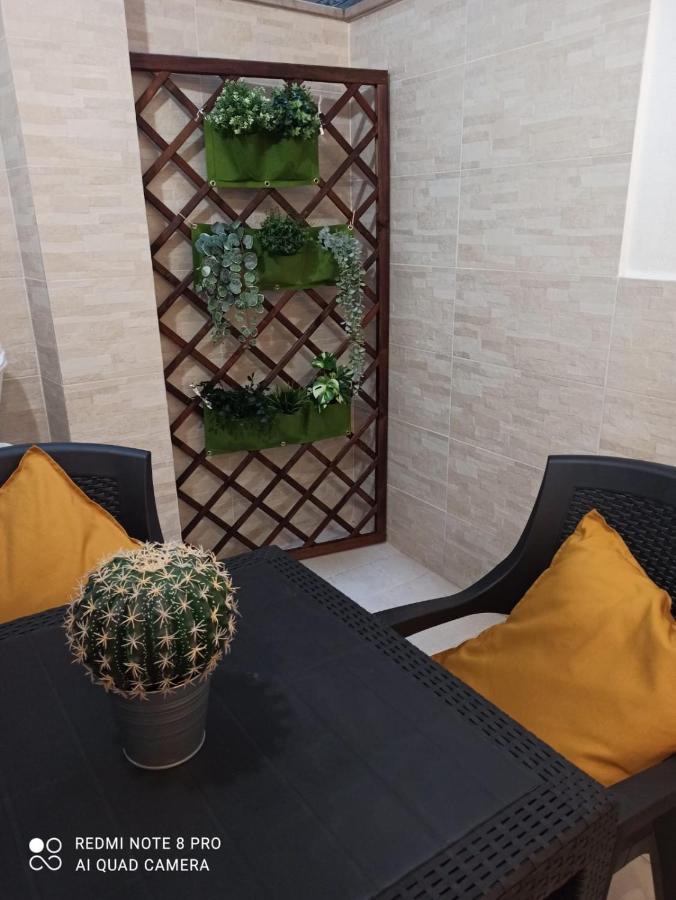 Appartamento Con Cortile A 30 Mt. Dal Mare Bari Dış mekan fotoğraf