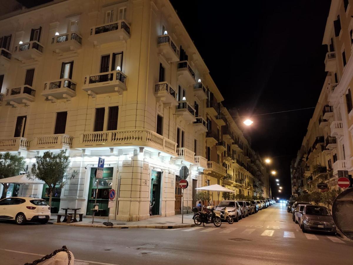 Appartamento Con Cortile A 30 Mt. Dal Mare Bari Dış mekan fotoğraf